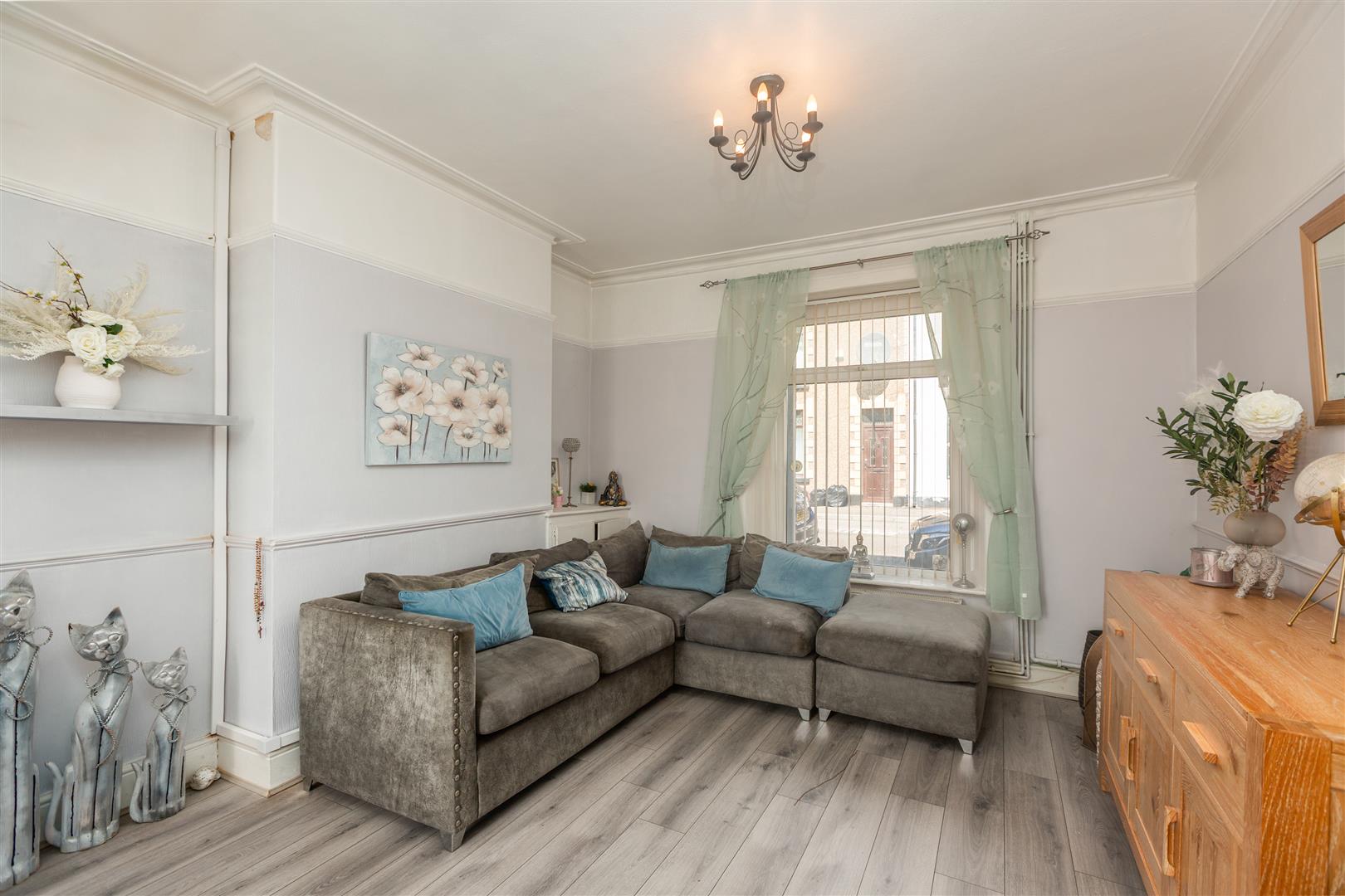 Oxford Street, Sandfields, Swansea, SA1 3JN